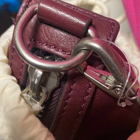 EUC Maroon Fossil Purse - Picture 5 of 5